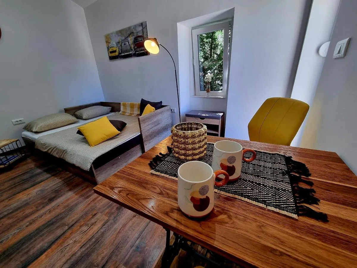 Apartamento Retro Chic Studio PUY Croácia